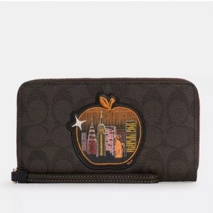 COACH  | Dempsey Large Phone Wallet In Signature Canvas With Souvenir Skyline Apple