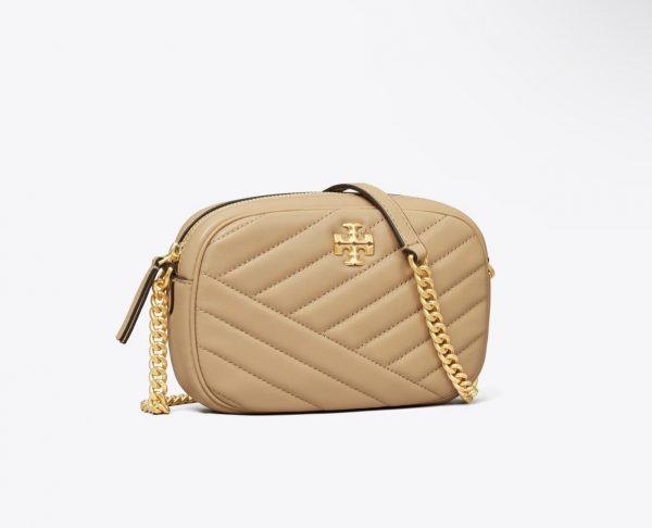 TORY BURCH  |   KIRA CHEVRON CAMERA BAG (Desert Dune) - Image 3