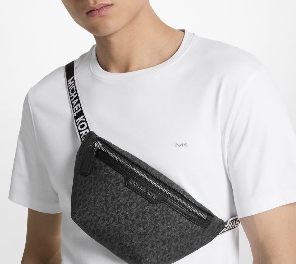 MICHAEL KORS  |  Cooper Mini Logo Belt Bag (Black) - Image 3